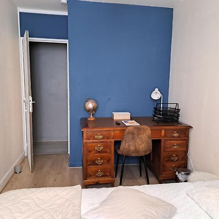 Chambre Spacieuse - Dressing - Sdb Communes - Parking Prive Nîmes Kültér fotó
